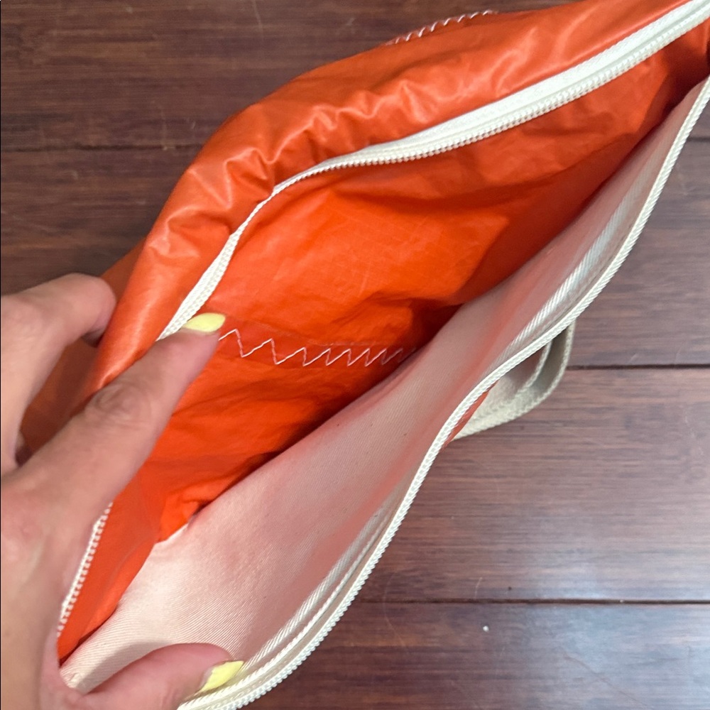 Terracota Fanny Pack Made from 100% Recycled Sails - BRAND NEW w Tags - Picture 8 of 10